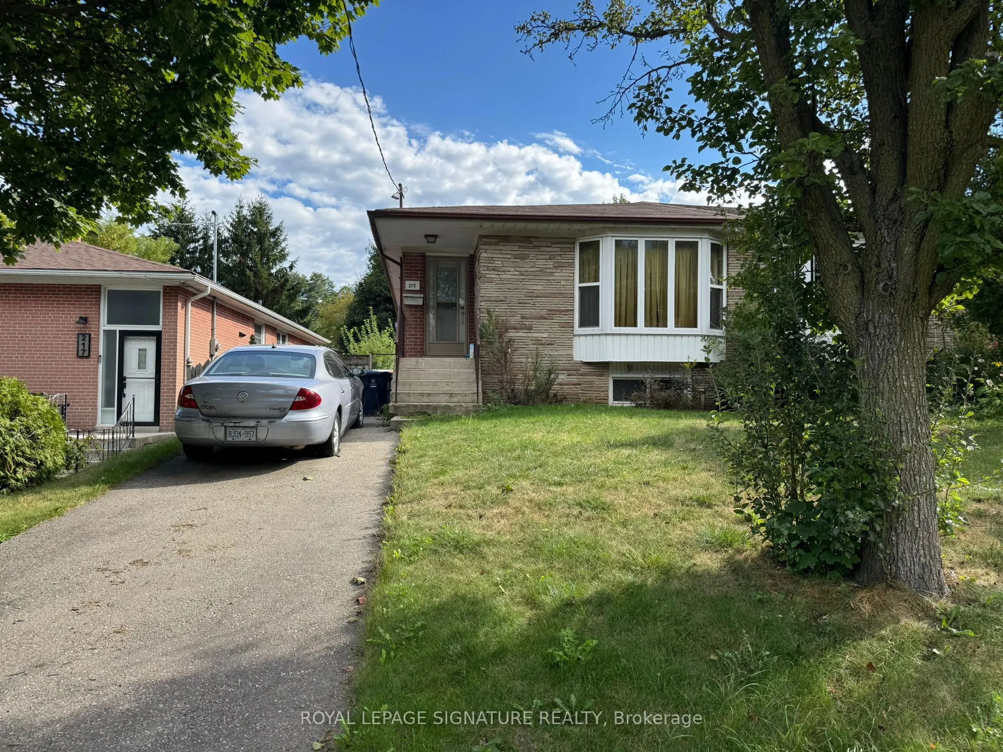 215 Woodsworth Road, ON M2L 2T5
