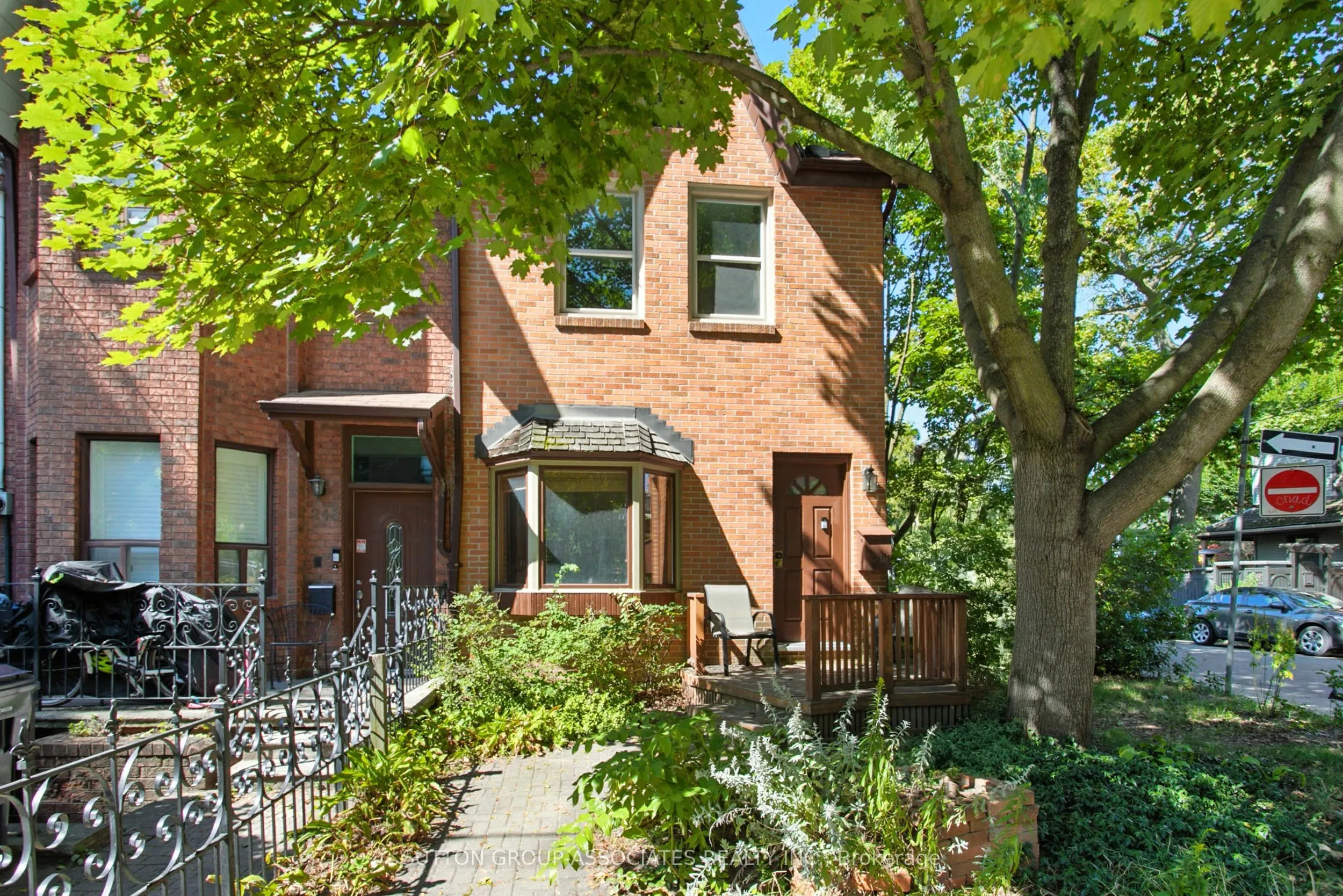 250 Robert Street, ON M5S 2K7