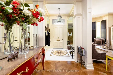 51 Hazelton Avenue, ON M5R 2E3