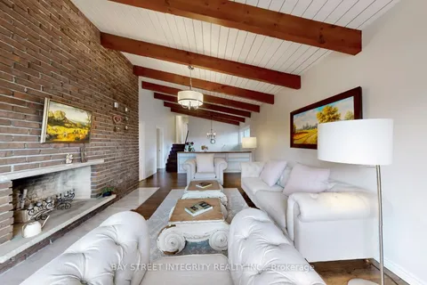 29 Ruden Crescent, ON M3A 3H4