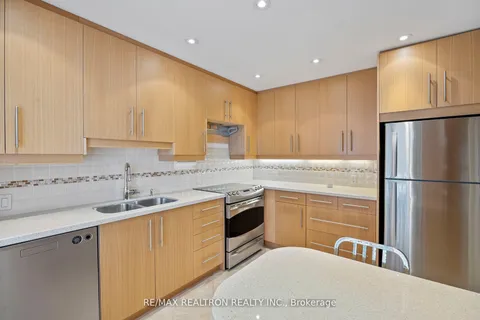 1364 Avenue Road, ON M5N 2H4