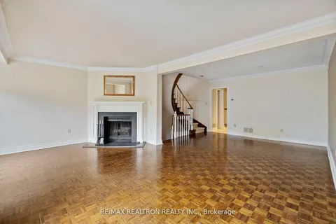 1364 Avenue Road, ON M5N 2H4