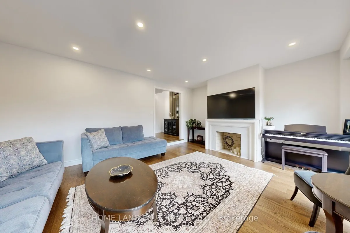 50 Stillwater Crescent, ON M2R 3S2