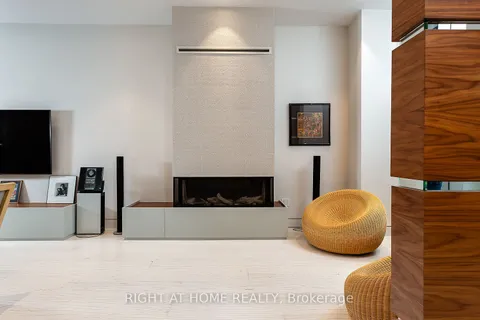 53 Hazelton Avenue, ON M5R 2E3