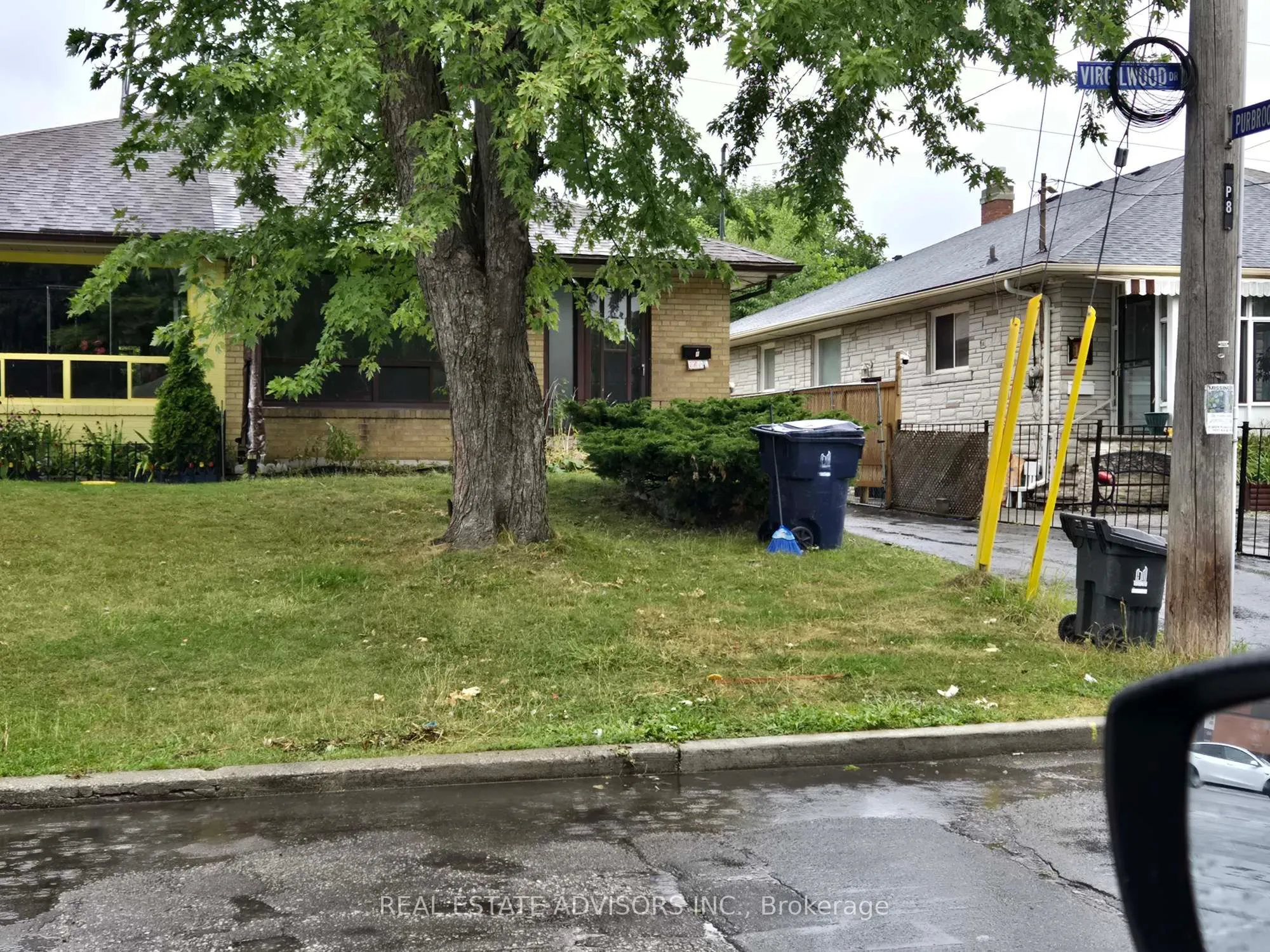 8 Virgilwood Drive, ON M2R 2B1