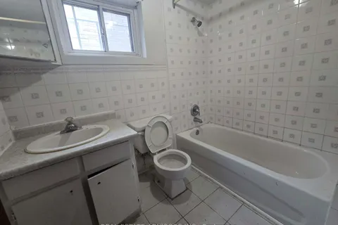 8 Virgilwood Drive, ON M2R 2B1