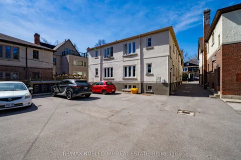 809-811 Duplex Avenue, ON M4R 1W6