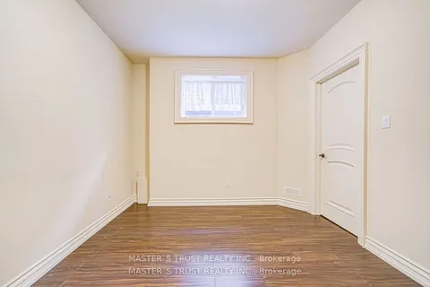 216 Parkview Avenue, ON M2N 3Y8