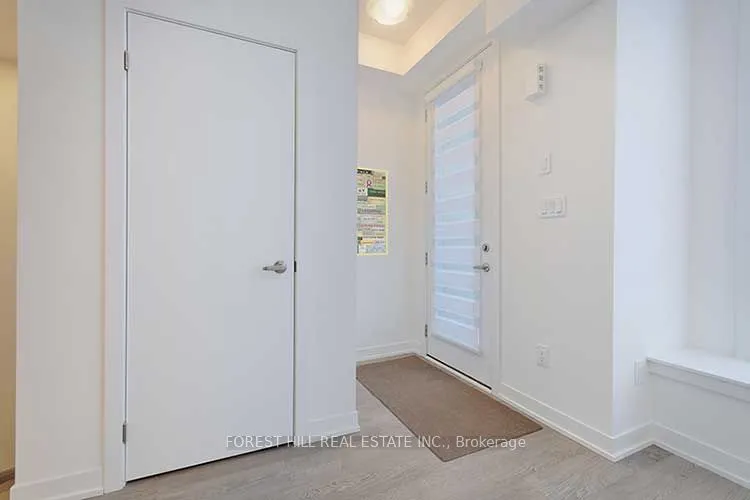 4 Deep Roots Terrace, ON M6A 2M2