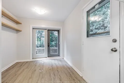 15 York Valley Crescent, ON M2P 1A8