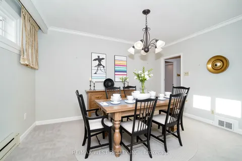 208 Park Home Avenue, ON M2R 1A2