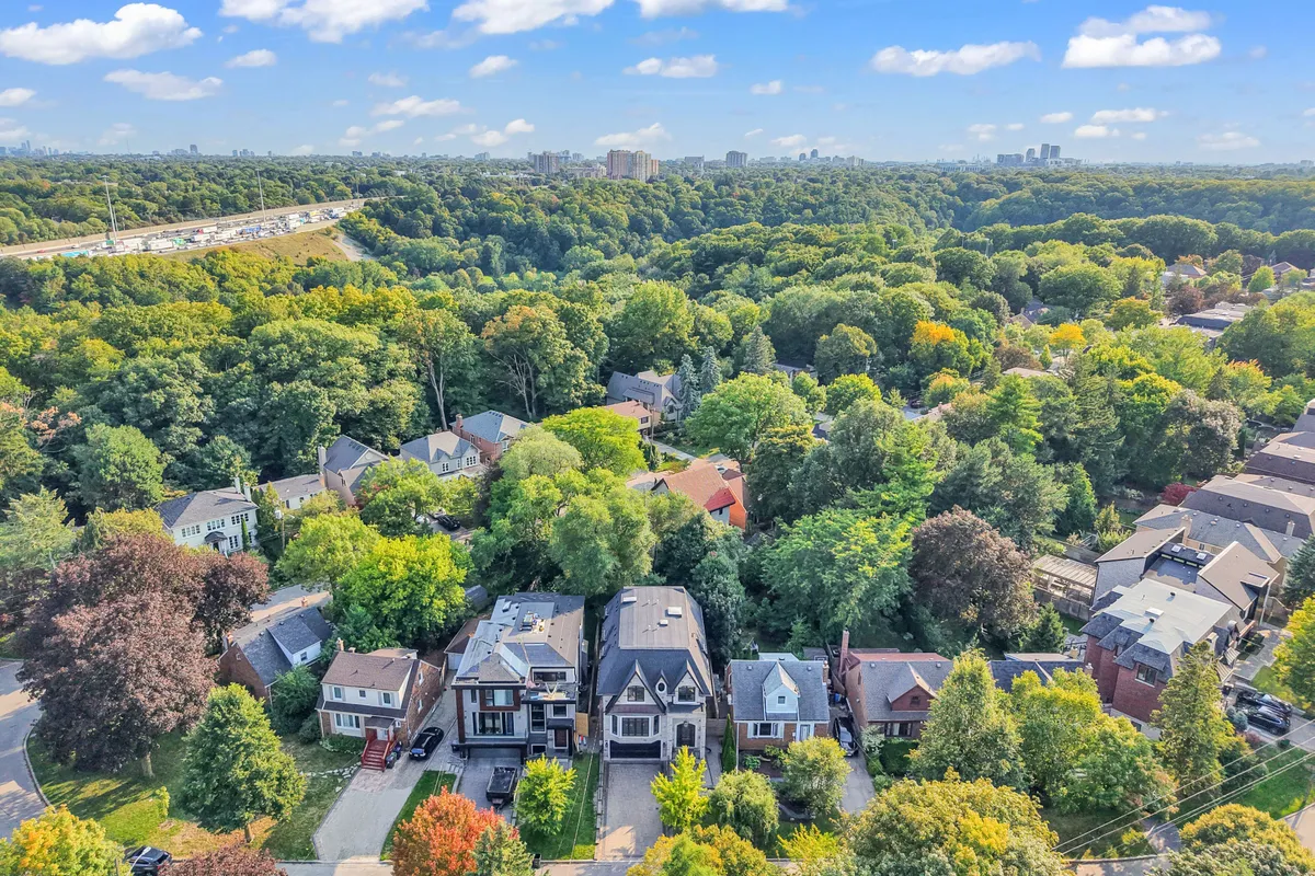 20 Walker Road, ON M2N 2K3