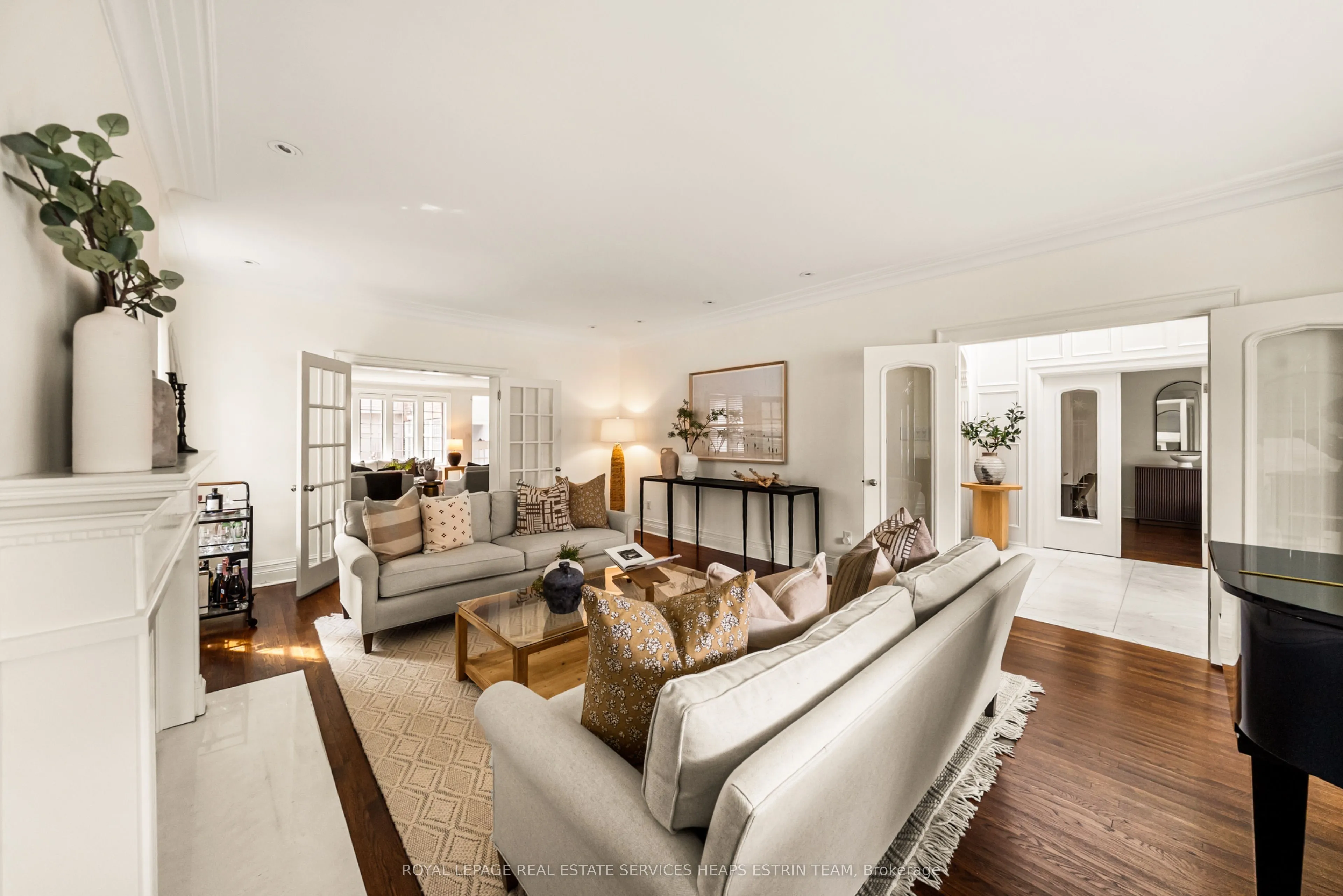 19 Whitney Avenue, ON M4W 2A7