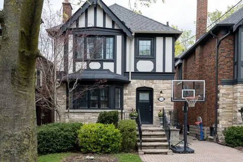 516 St Clements Avenue, ON M5N 1M4