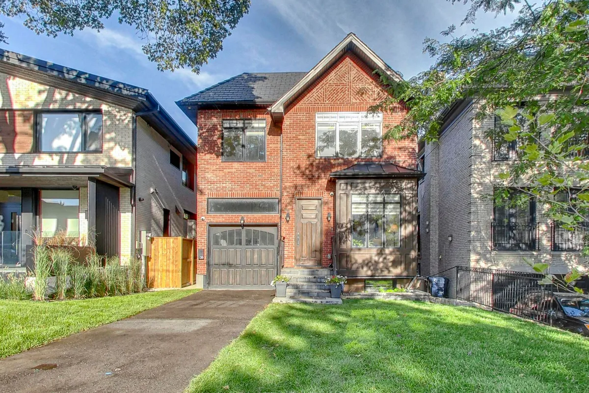 35 Fleming Crescent, ON M4G 2A9