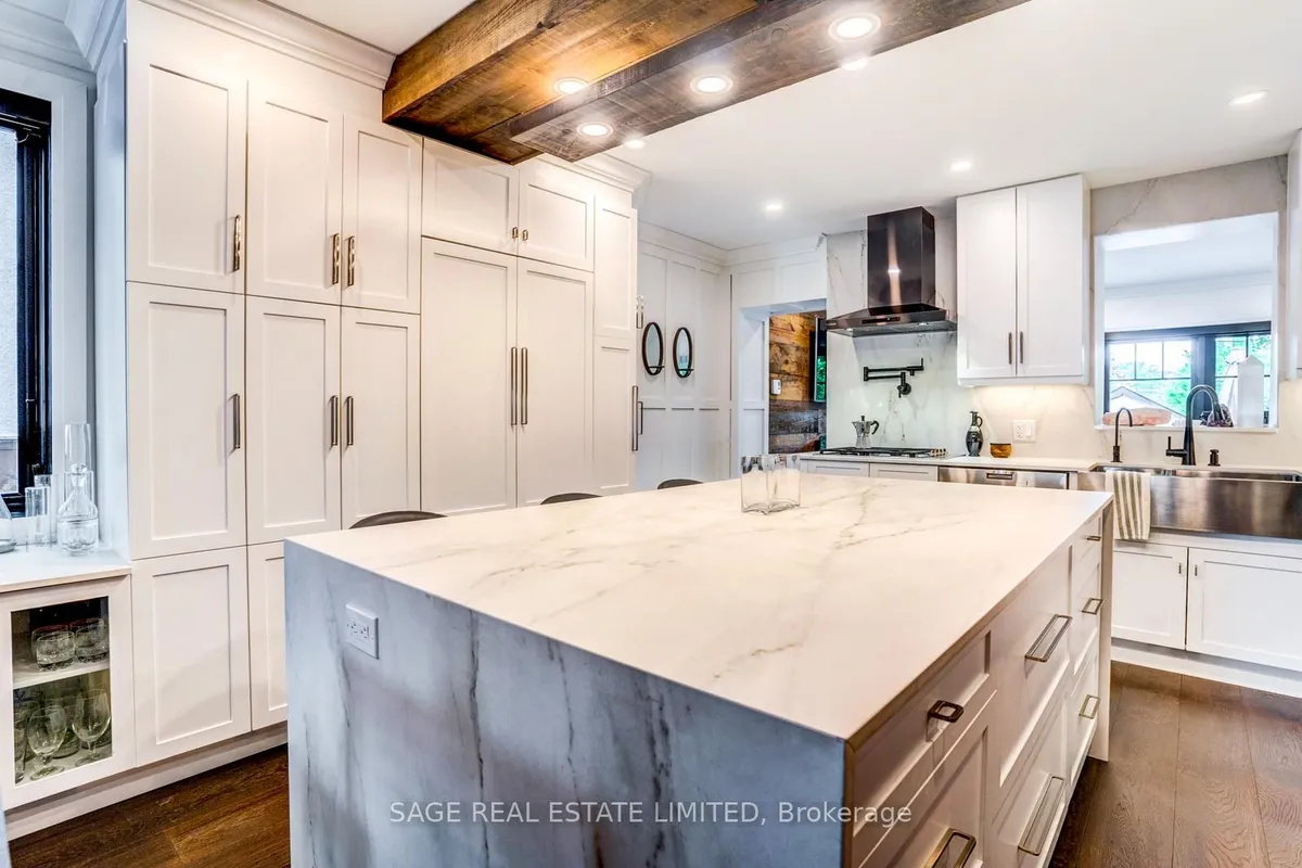 156 Craighurst Avenue, ON M4R 1K2