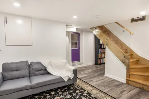 377 Lansdowne Avenue, ON M6H 3Y2