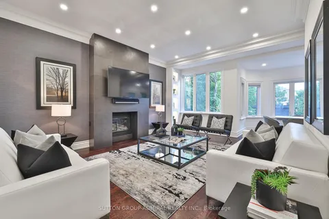 453 Glengrove Avenue, ON M5N 1X4