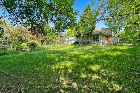 117 Arjay Crescent, ON M2L 1C6