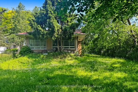 117 Arjay Crescent, ON M2L 1C6