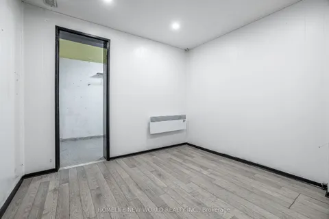 192 Combe Avenue, ON M3H 4K5