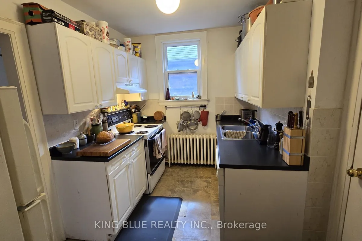 144 Highbourne Road, ON M5P 2J7