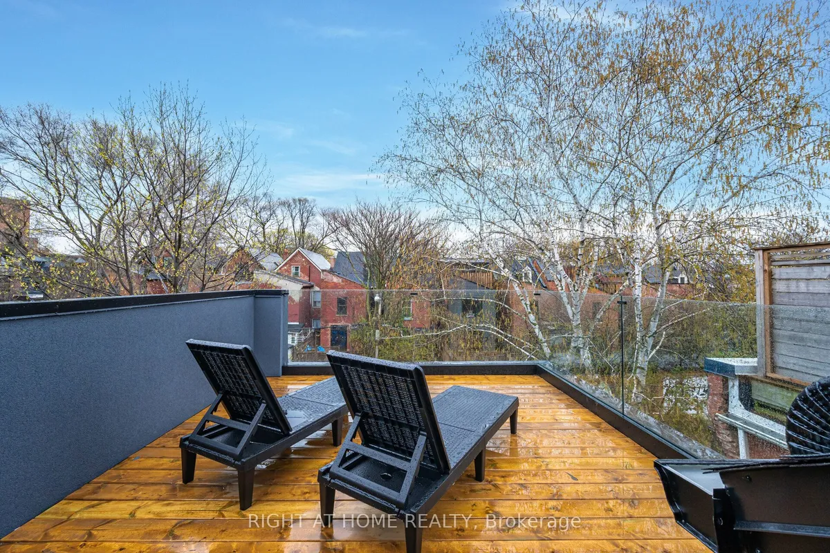 259 Lisgar Street, ON M6J 3G8