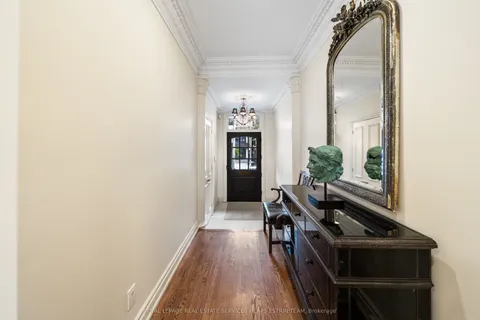 18 Lowther Avenue, ON M5R 1C6