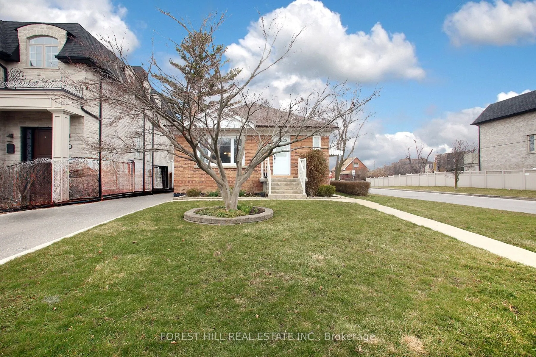 26 Alexis Boulevard, ON M3H 2P4