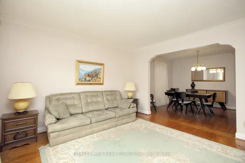 26 Alexis Boulevard, ON M3H 2P4