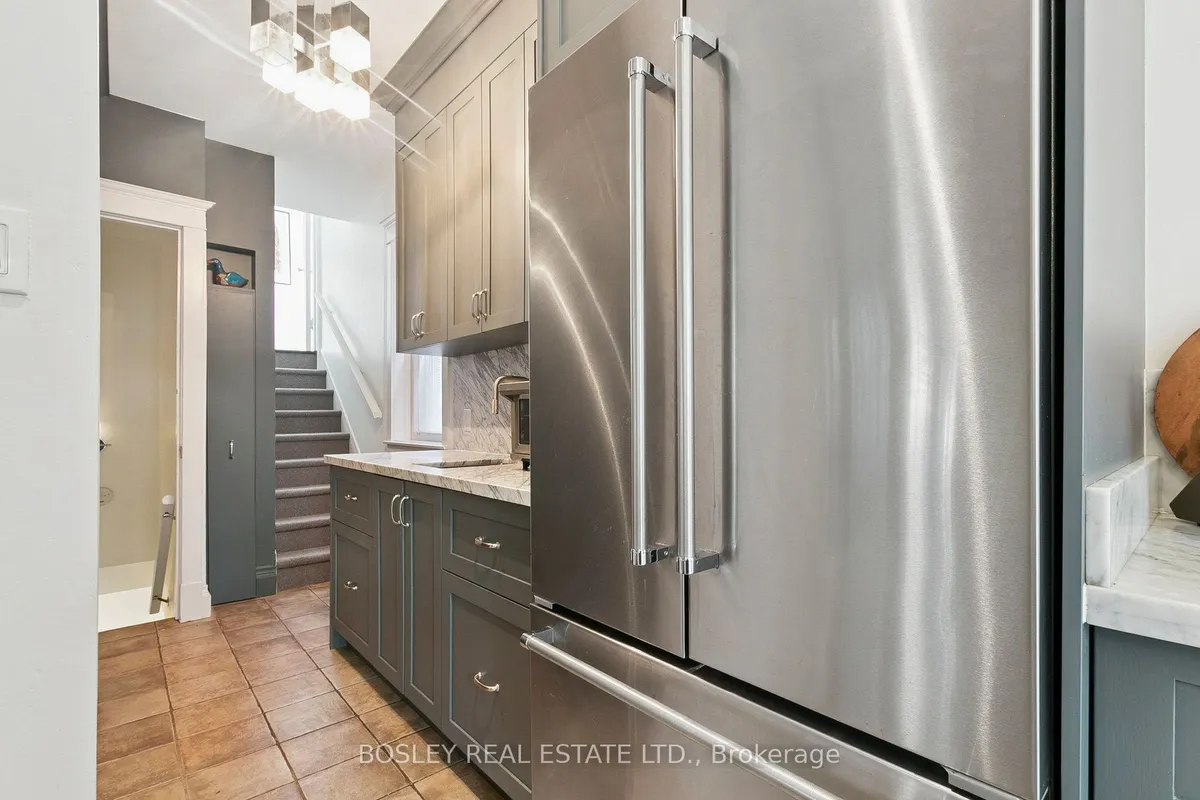 52 Rowanwood Avenue, ON M4W 1Y7