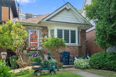 355 Roehampton Avenue, ON M4P 1S3