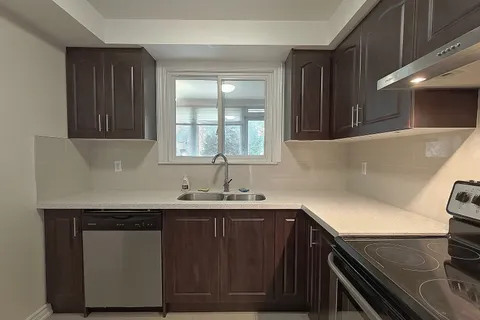 182 mcnicoll Avenue, ON M2N 3K7