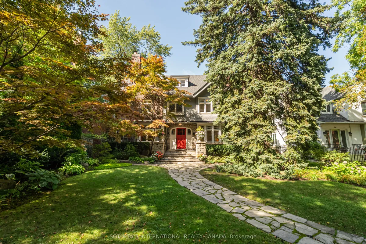 22 Binscarth Road, ON M4W 1Y1