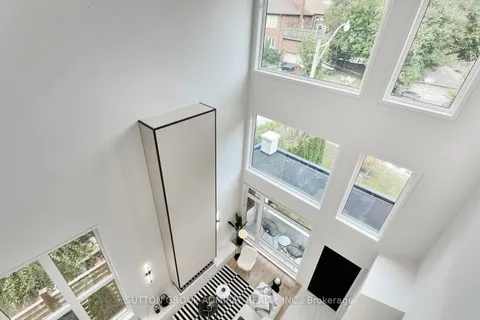 69 Elderwood Drive, ON M5P 1X5