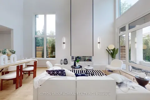 69 Elderwood Drive, ON M5P 1X5