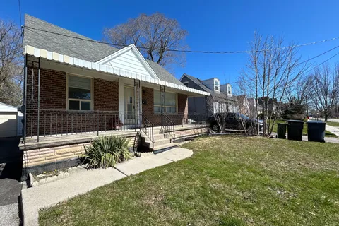 50 Moore Park Avenue, ON M2M 1M9