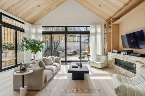 75 Lawrence Crescent, ON M4N 1N3