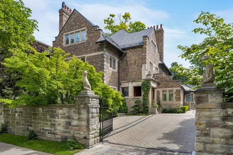 5 Thornwood Road, ON M4W 2R8