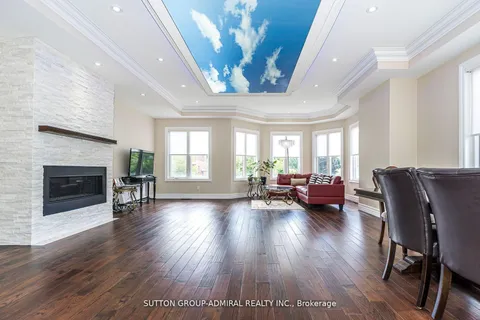 24 Ranee Avenue, ON M6A 1M6