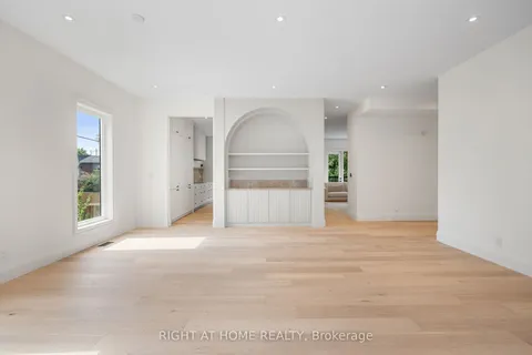 120 Hammell St Street, ON M3H 2P5