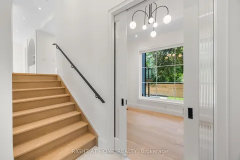 120 Hammell St Street, ON M3H 2P5