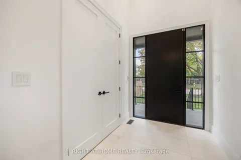 120 Hammell St Street, ON M3H 2P5