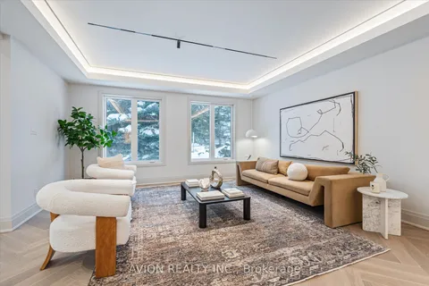 72 Lord Seaton Road, ON M2P 1K5