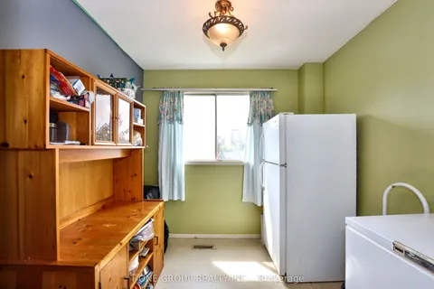 45 Henry Welsh Drive, ON M2R 3P3