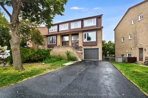 45 Henry Welsh Drive, ON M2R 3P3