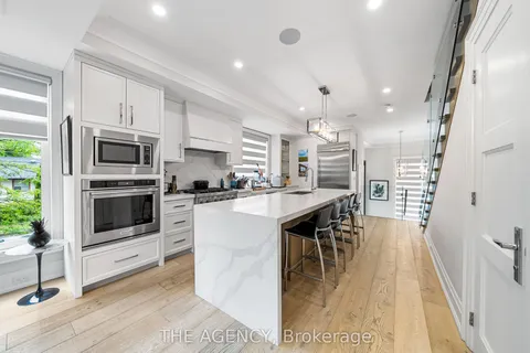 3062 Bayview Avenue, ON M2M 3R7