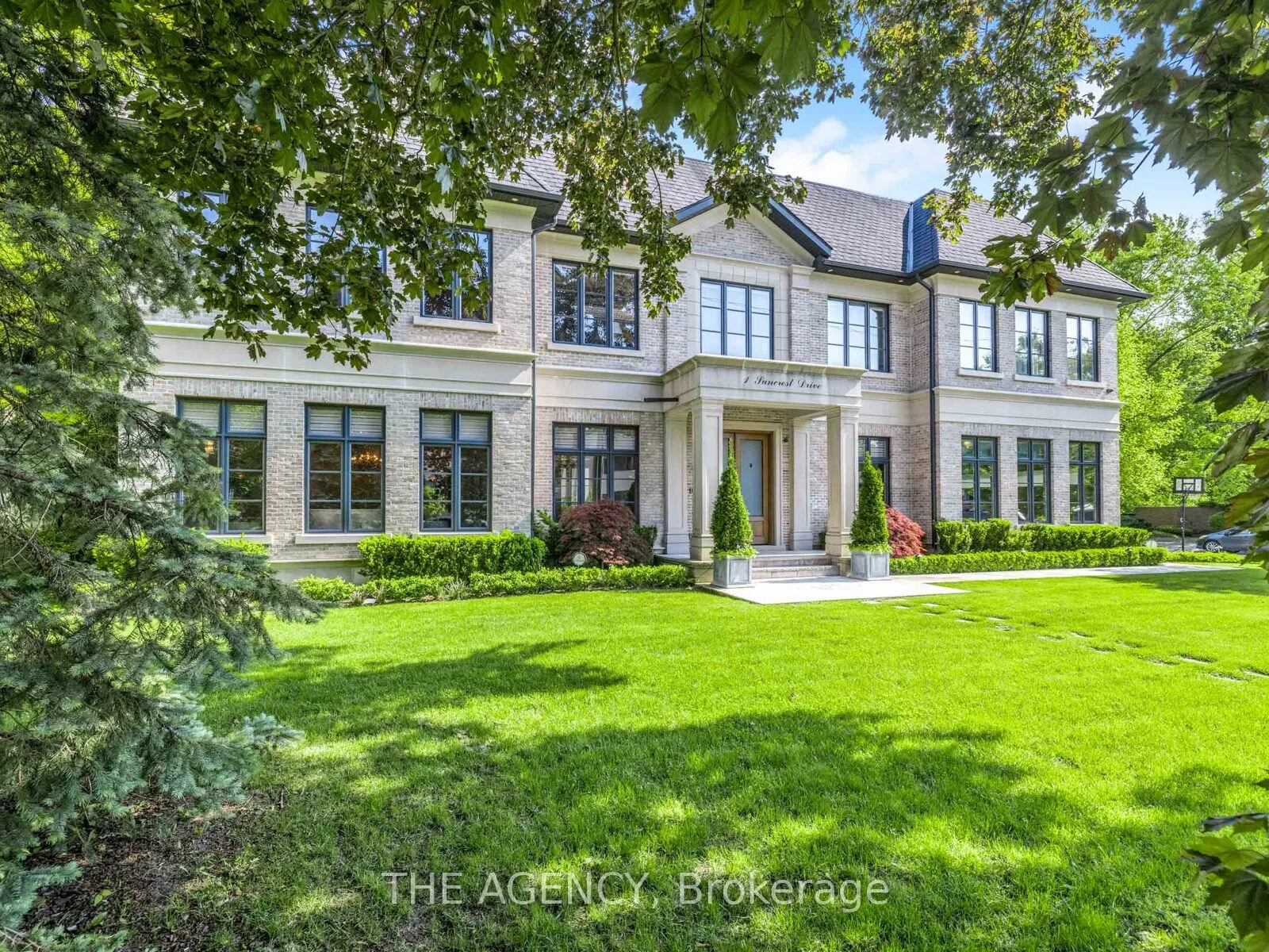 1 Suncrest Drive, ON M3C 2L1