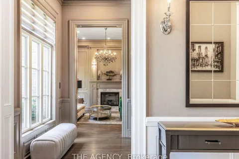 1 Suncrest Drive, ON M3C 2L1