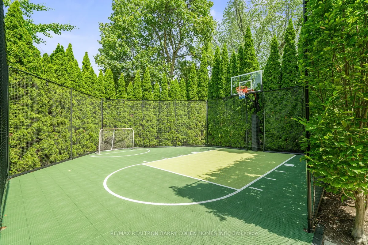 100 Old Forest Hill Road, ON M5P 2R5